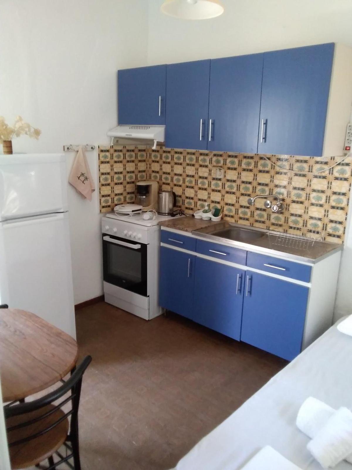 Irene House Apartment Принос Екстериор снимка